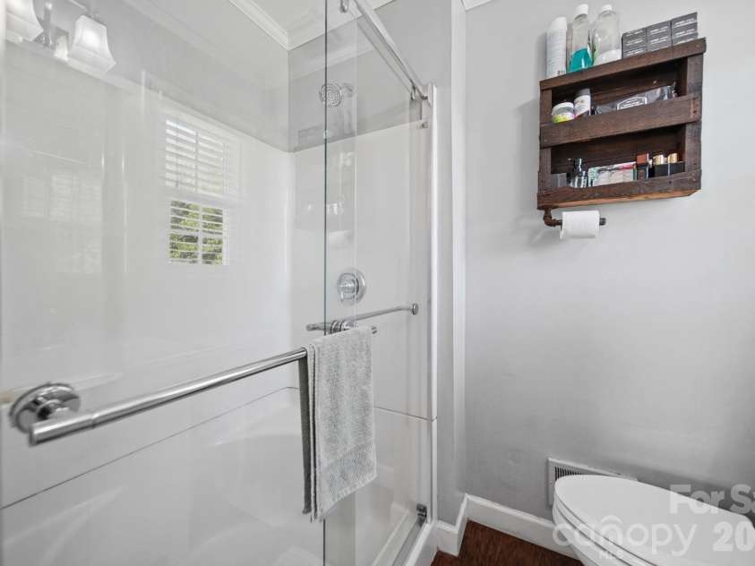 3152 Erskine Drive, Gastonia, NC 28054.  MLS# CAR4435462, YatesRealty ID 57152. 