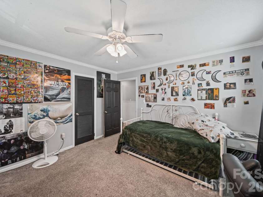 3152 Erskine Drive, Gastonia, NC 28054.  MLS# CAR4435462, YatesRealty ID 57152. 
