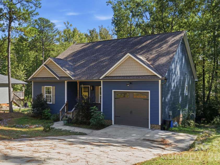 1534 Hathaway Drive, Rock Hill, SC 29730.  MLS# CAR4432448, YatesRealty ID 57155. 