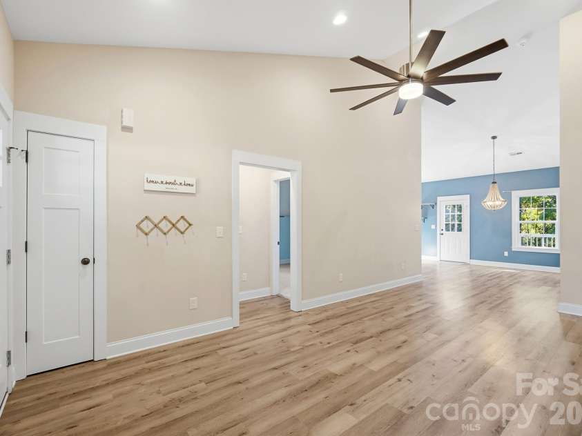 1534 Hathaway Drive, Rock Hill, SC 29730.  MLS# CAR4432448, YatesRealty ID 57155. 