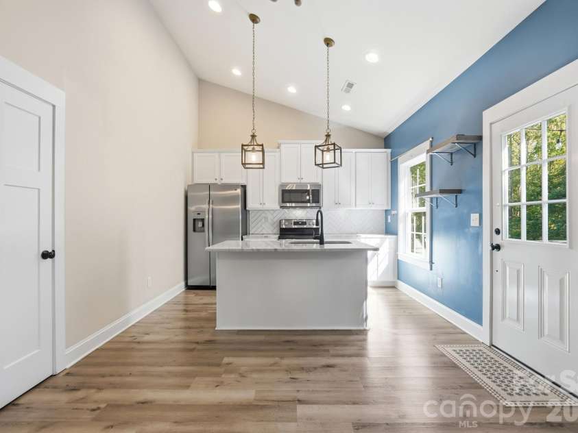 1534 Hathaway Drive, Rock Hill, SC 29730.  MLS# CAR4432448, YatesRealty ID 57155. 