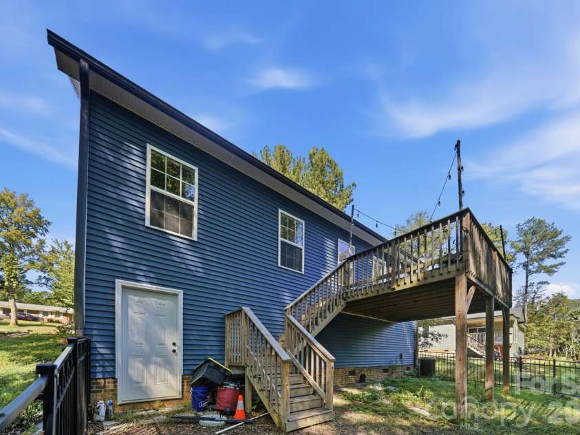 1534 Hathaway Drive, Rock Hill, SC 29730.  MLS# CAR4432448, YatesRealty ID 57155. 