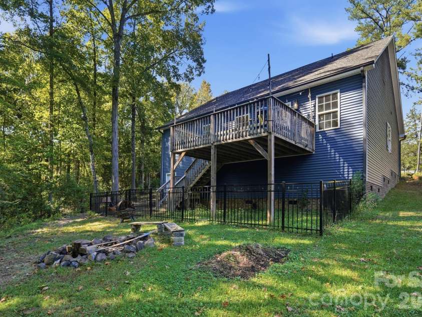 1534 Hathaway Drive, Rock Hill, SC 29730.  MLS# CAR4432448, YatesRealty ID 57155. 