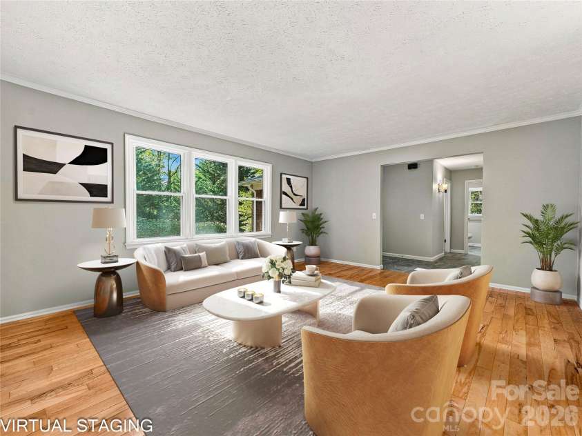 133 Kent Lane, Hendersonville, NC 28739.  MLS# CAR4433472, YatesRealty ID 57156. Virtually Staged