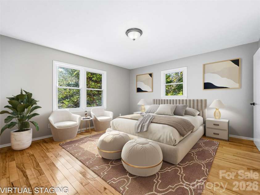 133 Kent Lane, Hendersonville, NC 28739.  MLS# CAR4433472, YatesRealty ID 57156. Virtually Staged