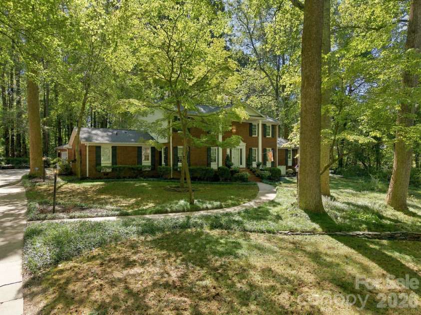 227 Camelot Drive, Salisbury, NC 28144.  MLS# CAR4435486, YatesRealty ID 57157. 