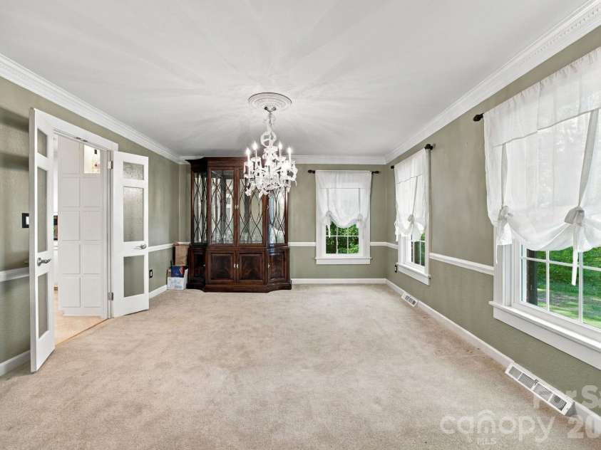227 Camelot Drive, Salisbury, NC 28144.  MLS# CAR4435486, YatesRealty ID 57157. 