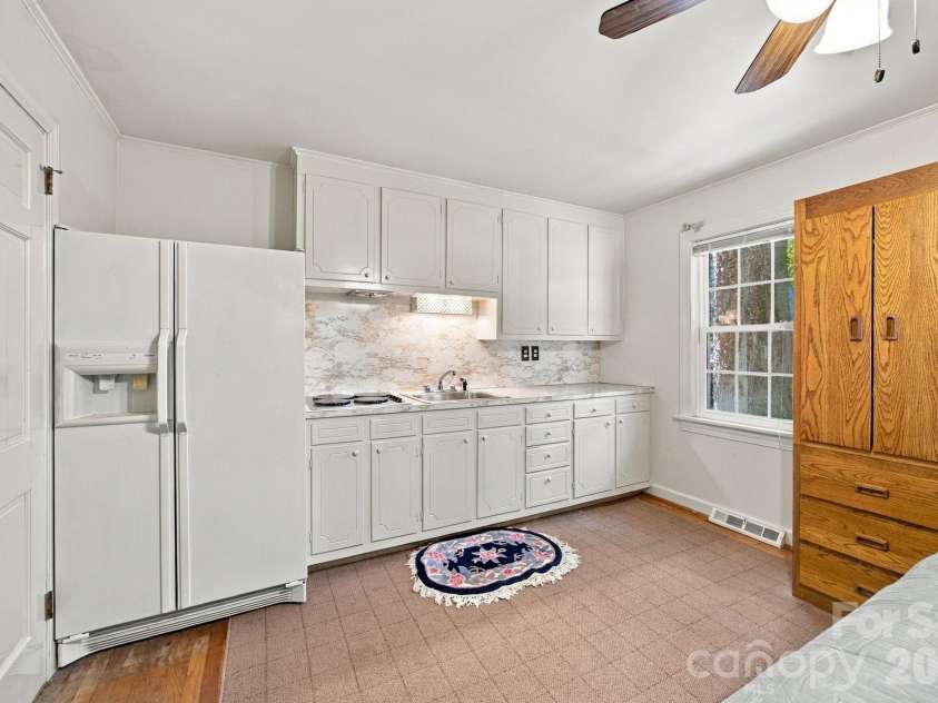 227 Camelot Drive, Salisbury, NC 28144.  MLS# CAR4435486, YatesRealty ID 57157. 