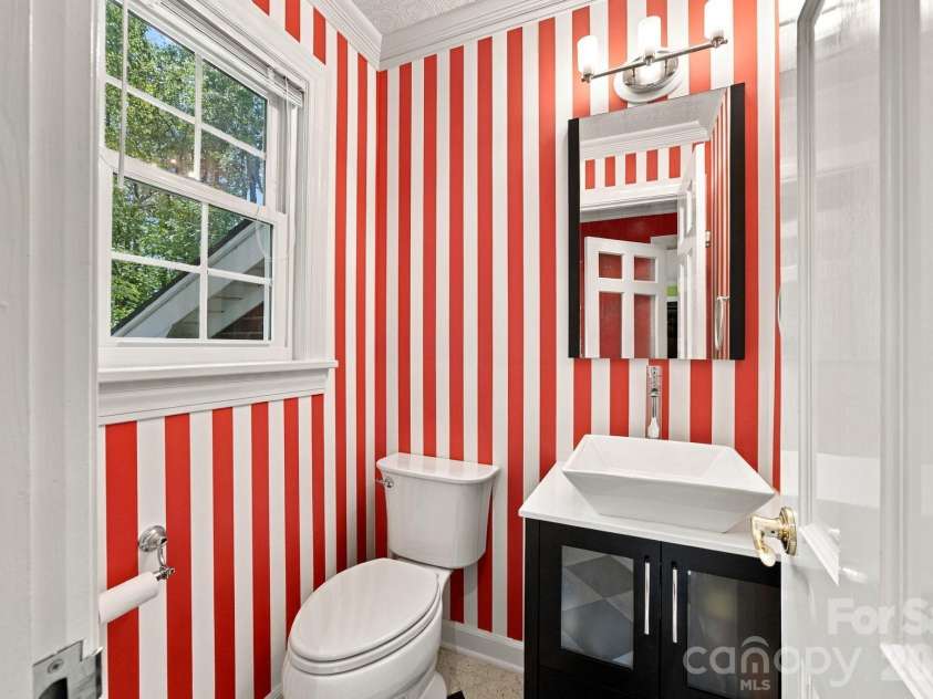 227 Camelot Drive, Salisbury, NC 28144.  MLS# CAR4435486, YatesRealty ID 57157. 
