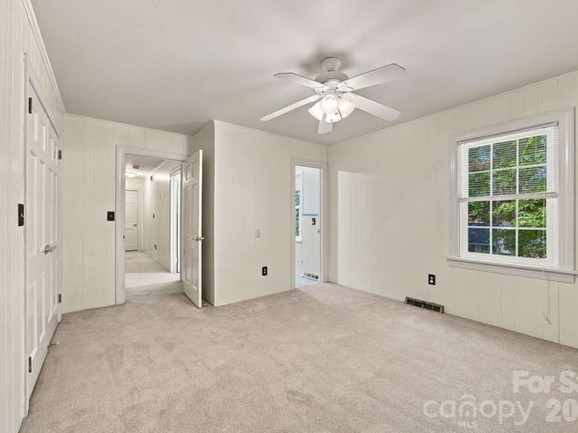 227 Camelot Drive, Salisbury, NC 28144.  MLS# CAR4435486, YatesRealty ID 57157. 