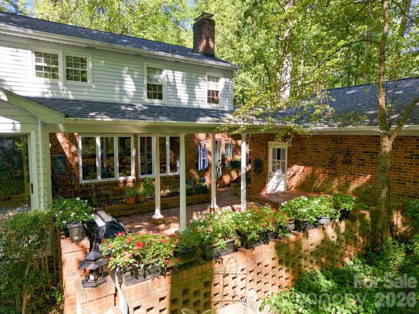 227 Camelot Drive, Salisbury, NC 28144.  MLS# CAR4435486, YatesRealty ID 57157. 