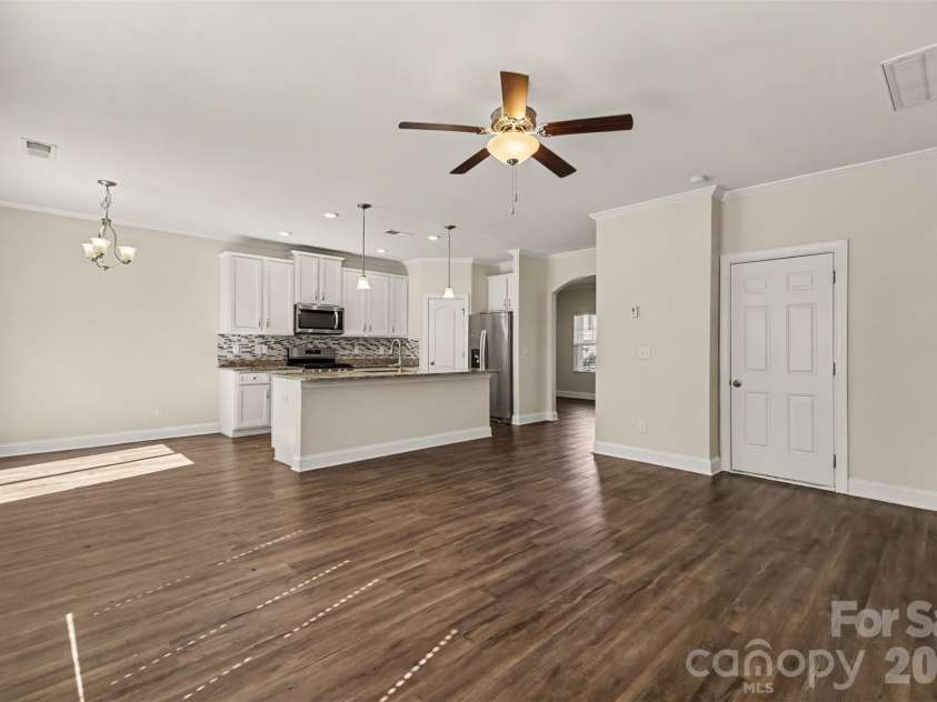 1109 Pecan Ridge Road, Fort Mill, SC 29715.  MLS# CAR4429147, YatesRealty ID 57158. 