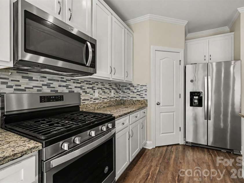 1109 Pecan Ridge Road, Fort Mill, SC 29715.  MLS# CAR4429147, YatesRealty ID 57158. 