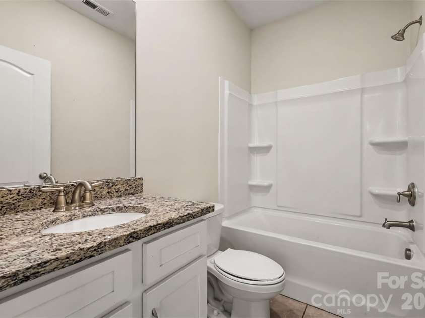1109 Pecan Ridge Road, Fort Mill, SC 29715.  MLS# CAR4429147, YatesRealty ID 57158. 