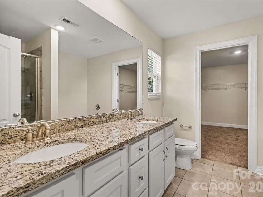 1109 Pecan Ridge Road, Fort Mill, SC 29715.  MLS# CAR4429147, YatesRealty ID 57158. 