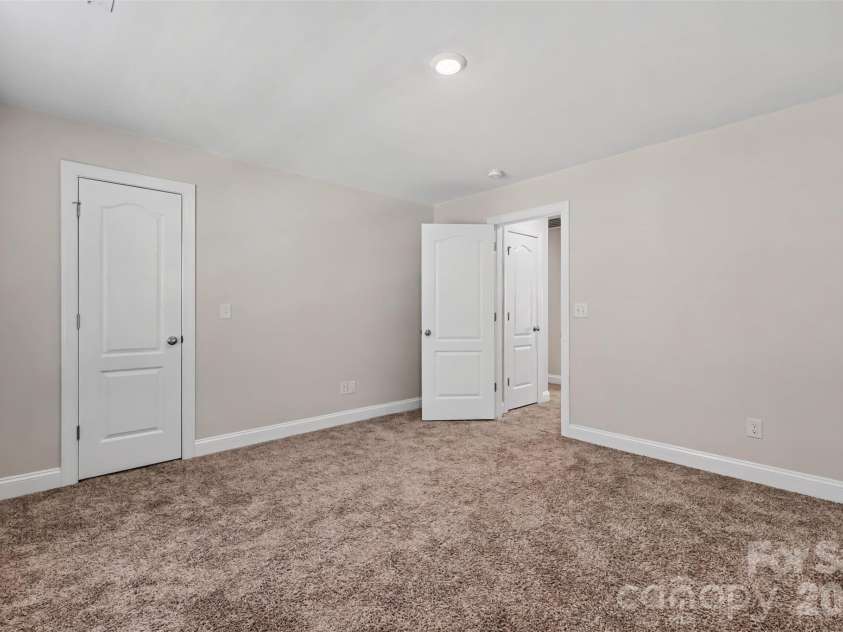 1109 Pecan Ridge Road, Fort Mill, SC 29715.  MLS# CAR4429147, YatesRealty ID 57158. 