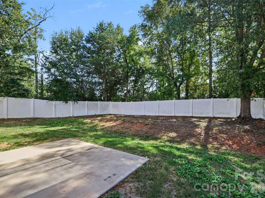 1109 Pecan Ridge Road, Fort Mill, SC 29715.  MLS# CAR4429147, YatesRealty ID 57158. 