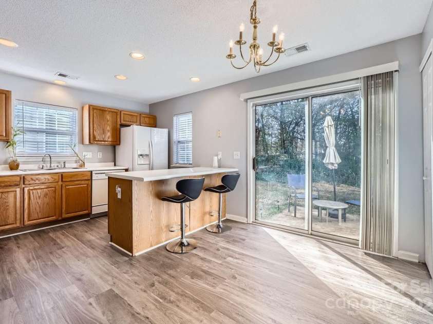 7871 Petrea Lane, Charlotte, NC 28227.  MLS# CAR4218014, YatesRealty ID 5716. 