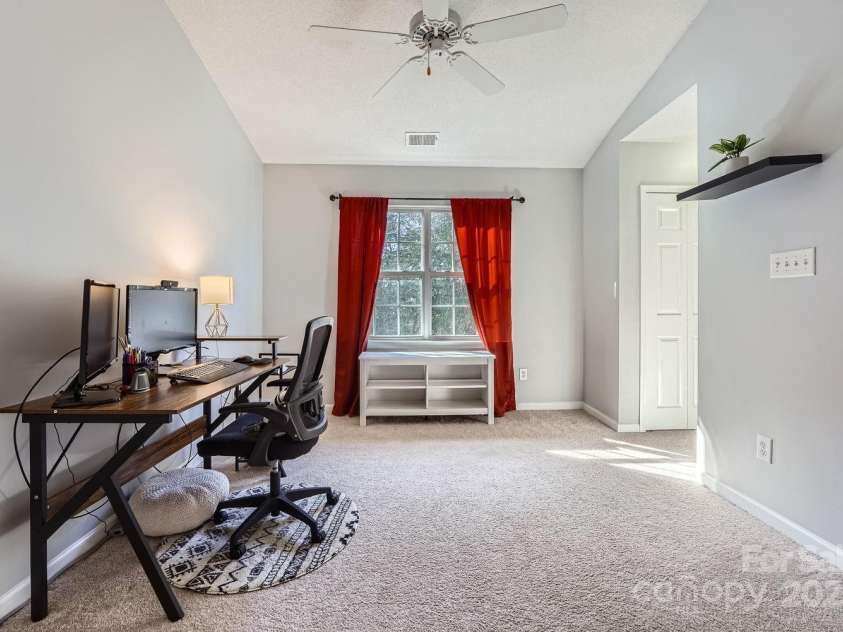 7871 Petrea Lane, Charlotte, NC 28227.  MLS# CAR4218014, YatesRealty ID 5716. 