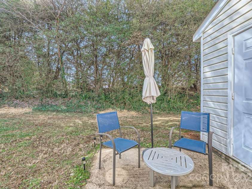 7871 Petrea Lane, Charlotte, NC 28227.  MLS# CAR4218014, YatesRealty ID 5716. 