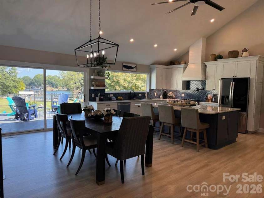 15800 Henry Lane, Huntersville, NC 28078.  MLS# CAR4432159, YatesRealty ID 57160. 