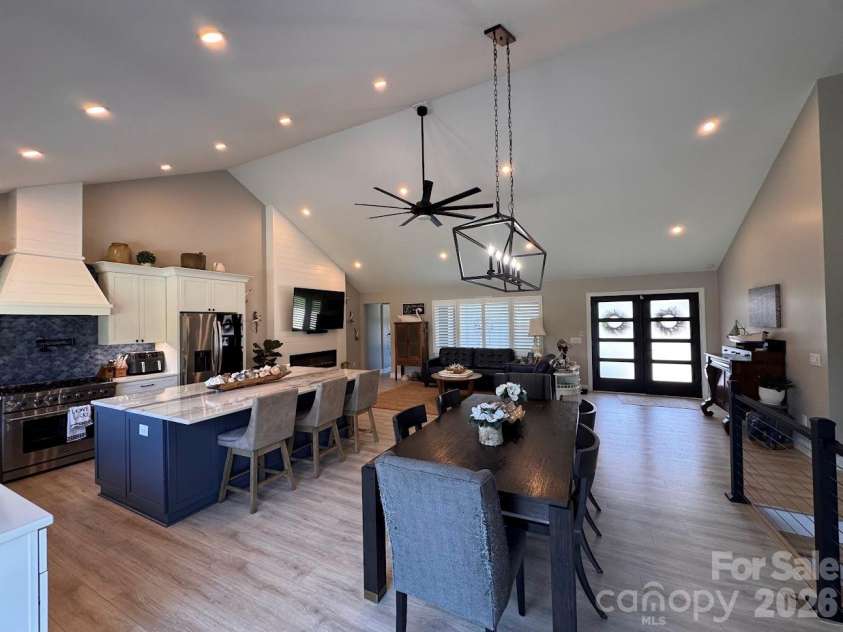 15800 Henry Lane, Huntersville, NC 28078.  MLS# CAR4432159, YatesRealty ID 57160. 