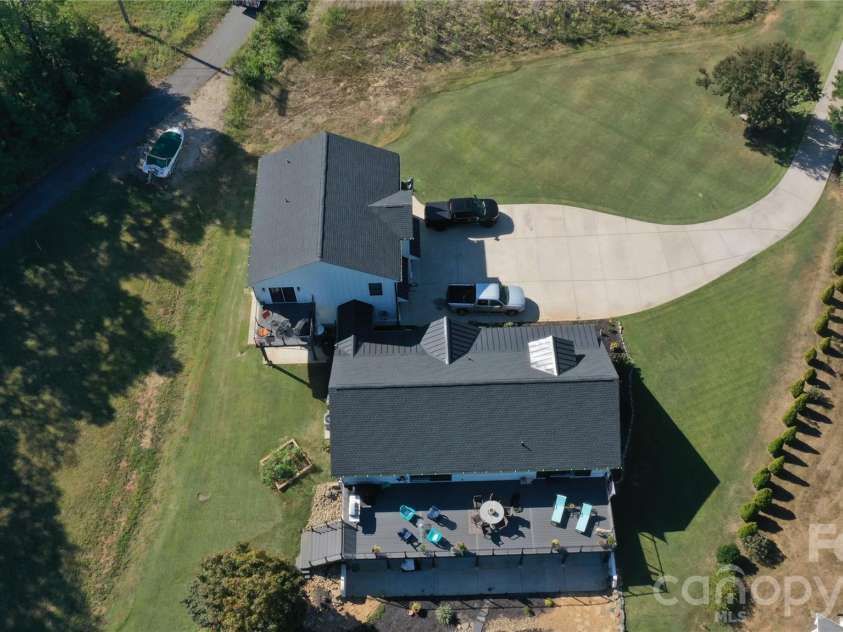 15800 Henry Lane, Huntersville, NC 28078.  MLS# CAR4432159, YatesRealty ID 57160. 