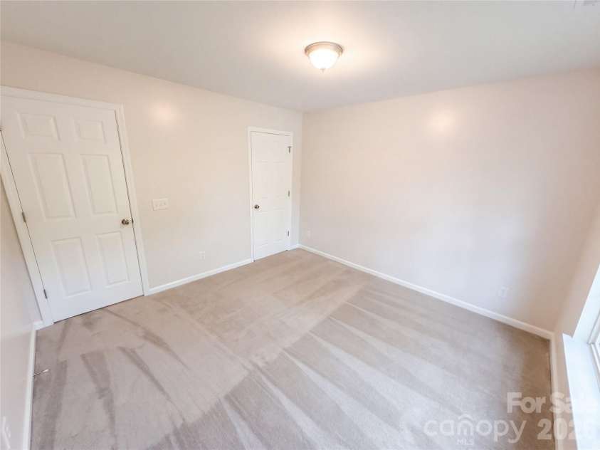 9339 Autumn Applause Drive, Charlotte, NC 28277.  MLS# CAR4435503, YatesRealty ID 57161. 