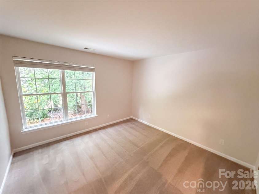 9339 Autumn Applause Drive, Charlotte, NC 28277.  MLS# CAR4435503, YatesRealty ID 57161. 