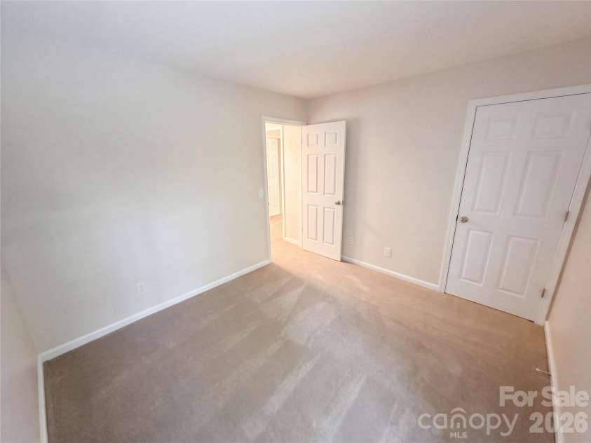 9339 Autumn Applause Drive, Charlotte, NC 28277.  MLS# CAR4435503, YatesRealty ID 57161. 
