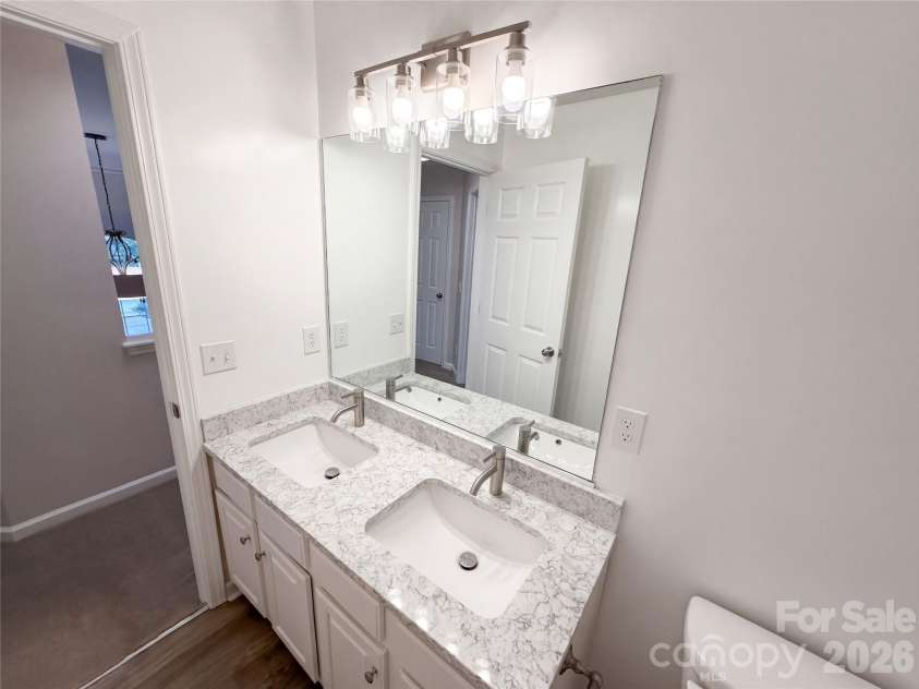 9339 Autumn Applause Drive, Charlotte, NC 28277.  MLS# CAR4435503, YatesRealty ID 57161. 