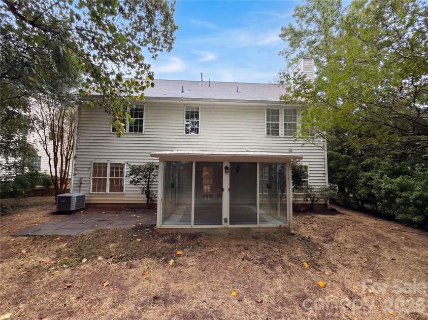 9339 Autumn Applause Drive, Charlotte, NC 28277.  MLS# CAR4435503, YatesRealty ID 57161. 