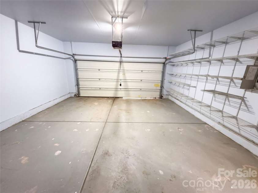 9339 Autumn Applause Drive, Charlotte, NC 28277.  MLS# CAR4435503, YatesRealty ID 57161. 
