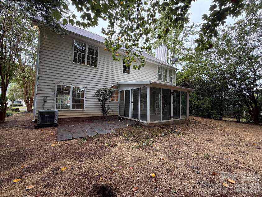 9339 Autumn Applause Drive, Charlotte, NC 28277.  MLS# CAR4435503, YatesRealty ID 57161. 