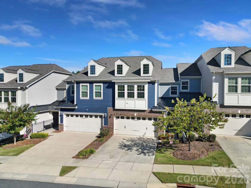 620 Amber Meadows Way, Tega Cay, SC 29708.  MLS# CAR4434999, YatesRealty ID 57162. 