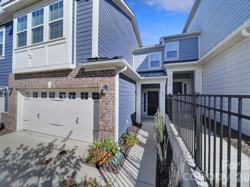 620 Amber Meadows Way, Tega Cay, SC 29708.  MLS# CAR4434999, YatesRealty ID 57162. 