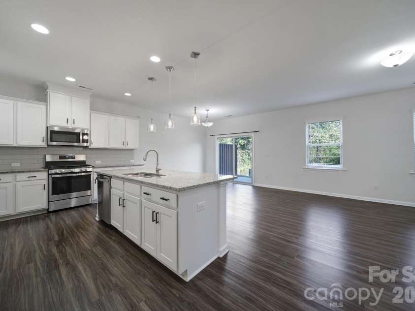620 Amber Meadows Way, Tega Cay, SC 29708.  MLS# CAR4434999, YatesRealty ID 57162. 