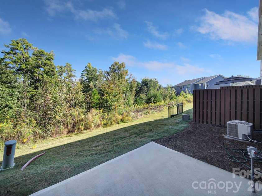 620 Amber Meadows Way, Tega Cay, SC 29708.  MLS# CAR4434999, YatesRealty ID 57162. 