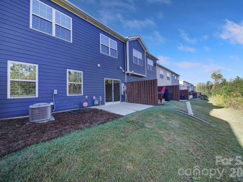 620 Amber Meadows Way, Tega Cay, SC 29708.  MLS# CAR4434999, YatesRealty ID 57162. 