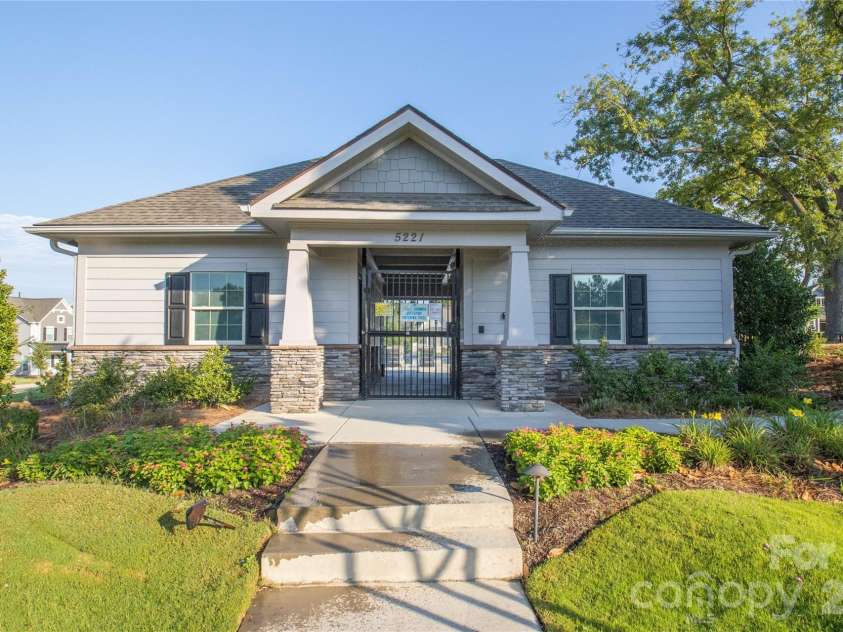 620 Amber Meadows Way, Tega Cay, SC 29708.  MLS# CAR4434999, YatesRealty ID 57162. 