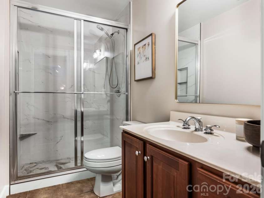 9200 Skipaway Drive, Waxhaw, NC 28173.  MLS# CAR4398254, YatesRealty ID 57165. Full Bathroom