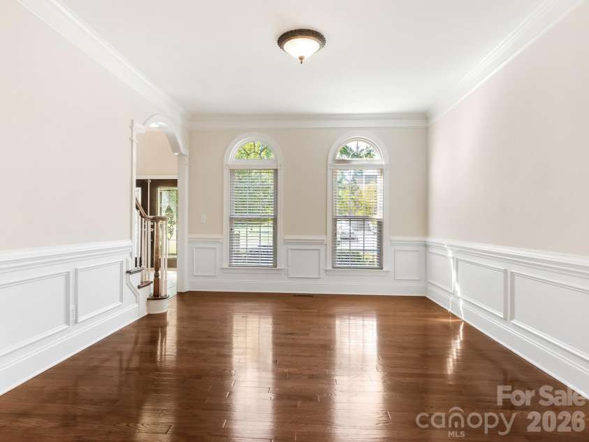 9200 Skipaway Drive, Waxhaw, NC 28173.  MLS# CAR4398254, YatesRealty ID 57165. Living Room