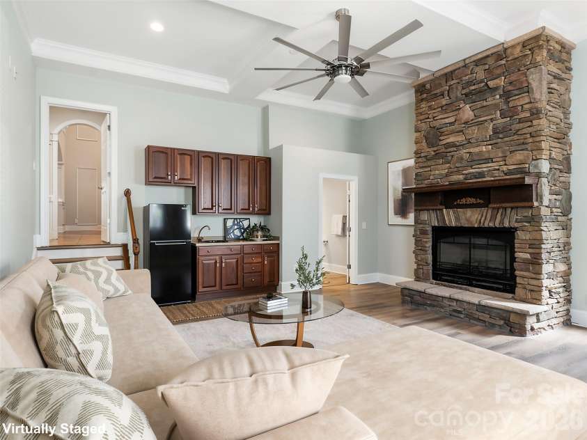 9200 Skipaway Drive, Waxhaw, NC 28173.  MLS# CAR4398254, YatesRealty ID 57165. Recreation Room