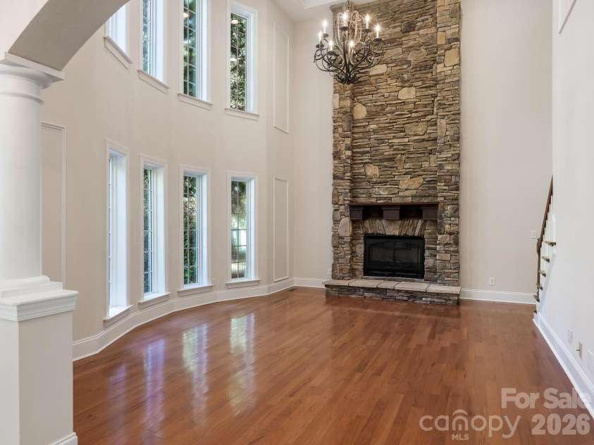 9200 Skipaway Drive, Waxhaw, NC 28173.  MLS# CAR4398254, YatesRealty ID 57165. Two-Story Great Room