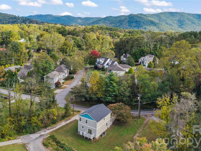 240 Old Farm School Road, Asheville, NC 28805.  MLS# CAR4433843, YatesRealty ID 57169. 