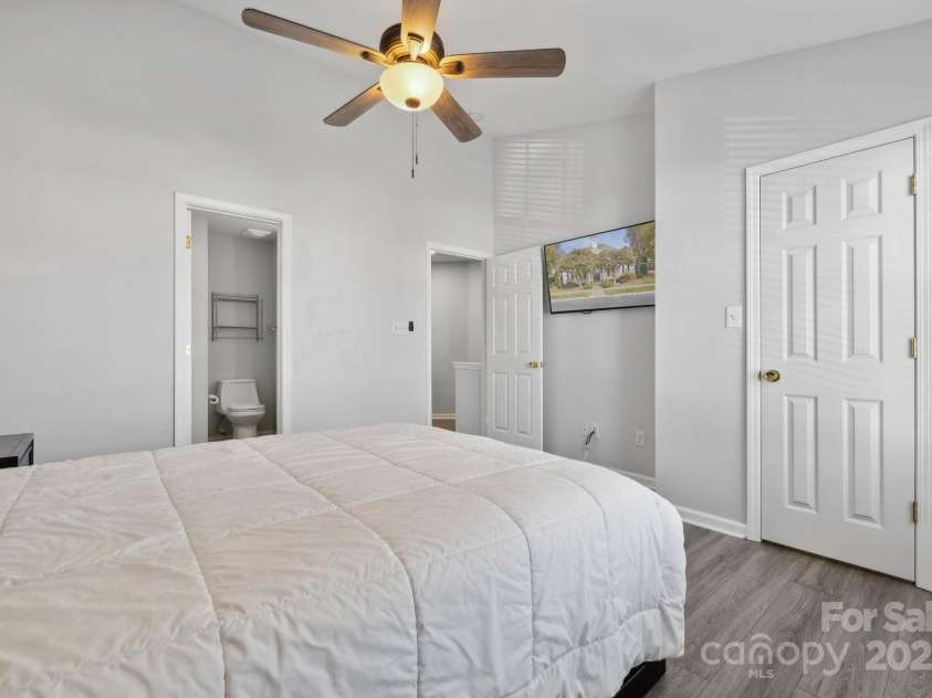 4211 Center Place Drive, Harrisburg, NC 28075.  MLS# CAR4277527, YatesRealty ID 5717. 