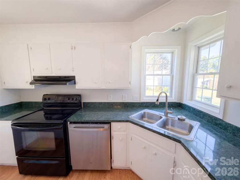 1815 Gray Bark Drive, Gastonia, NC 28054.  MLS# CAR4434411, YatesRealty ID 57173. 