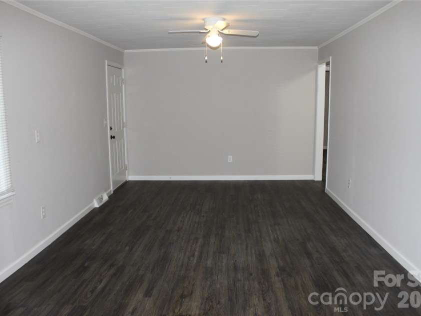 194 Crescent Drive, Forest City, NC 28043.  MLS# CAR4434498, YatesRealty ID 57174. 