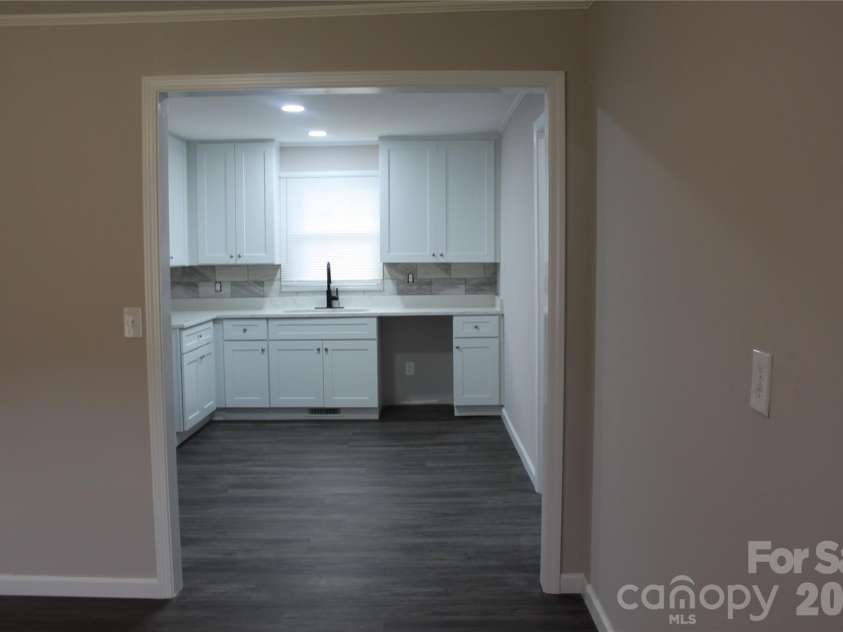 194 Crescent Drive, Forest City, NC 28043.  MLS# CAR4434498, YatesRealty ID 57174. 