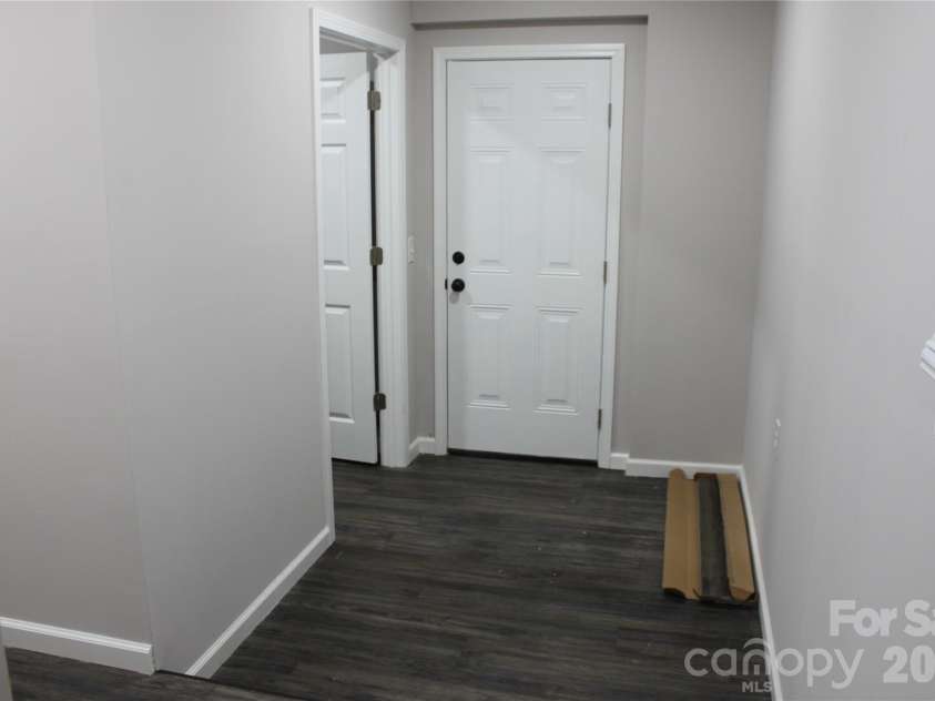 194 Crescent Drive, Forest City, NC 28043.  MLS# CAR4434498, YatesRealty ID 57174. 